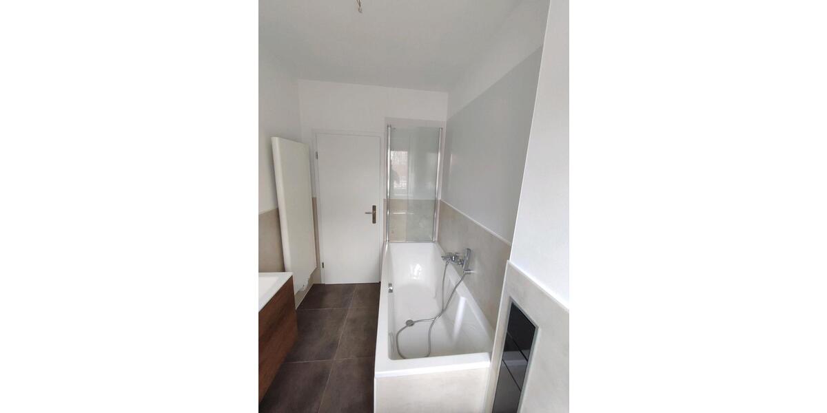 Etagenwohnung Staßfurt Löderburg - 3 Zimmer, 96 m&sup2;, 850&euro; | Angebot:24745934