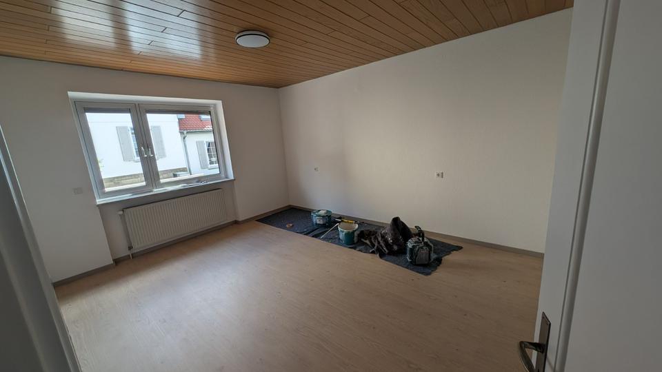Einfamilienhaus Sankt Ingbert - 7 Zimmer, 150 m&sup2;, 1.600&euro; | Angebot:25624732