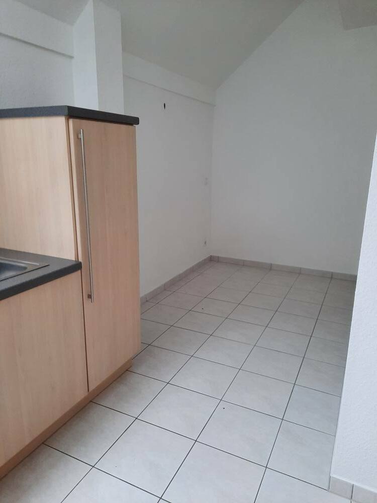 Große Wohnung sucht neue Mieter zimmer