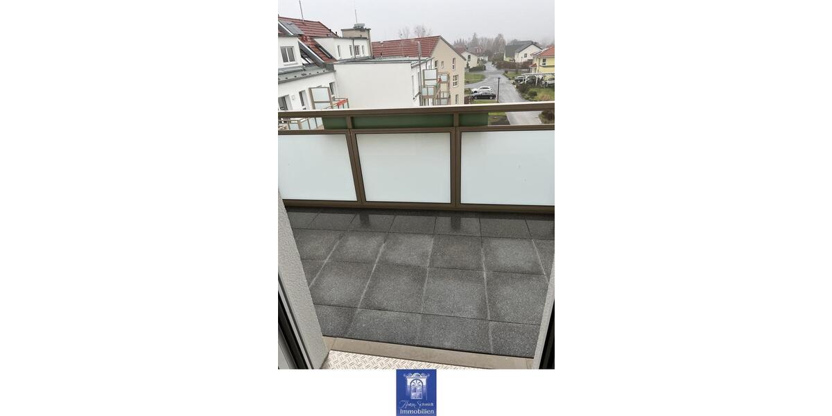 Dachgeschoßwohnung Arnsdorf - 2 Zimmer, 42 m&sup2;, 580&euro; | Angebot:24434555