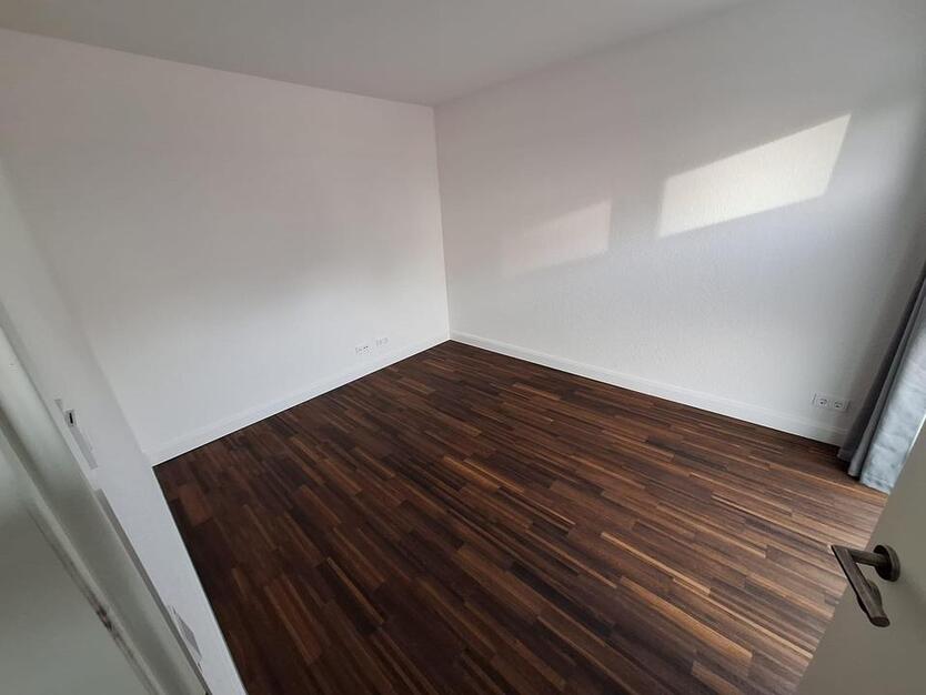 Exklusive 2 Zimmer Neubauwohnung mit Stellplatz und Einbauküche zimmer