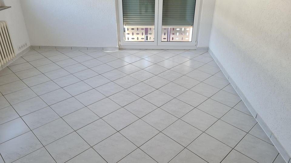 Terrassenwohnung Fellbach Oeffingen - 3 Zimmer, 78 m&sup2;, 1.200&euro; | Angebot:26693194