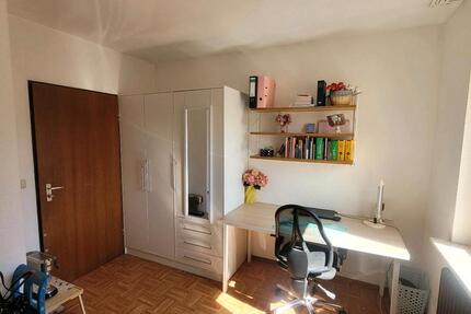 Wohnen auf Zeit Puschendorf - 11 Zimmer, 32 m&sup2;, 252&euro; | Angebot:26499952