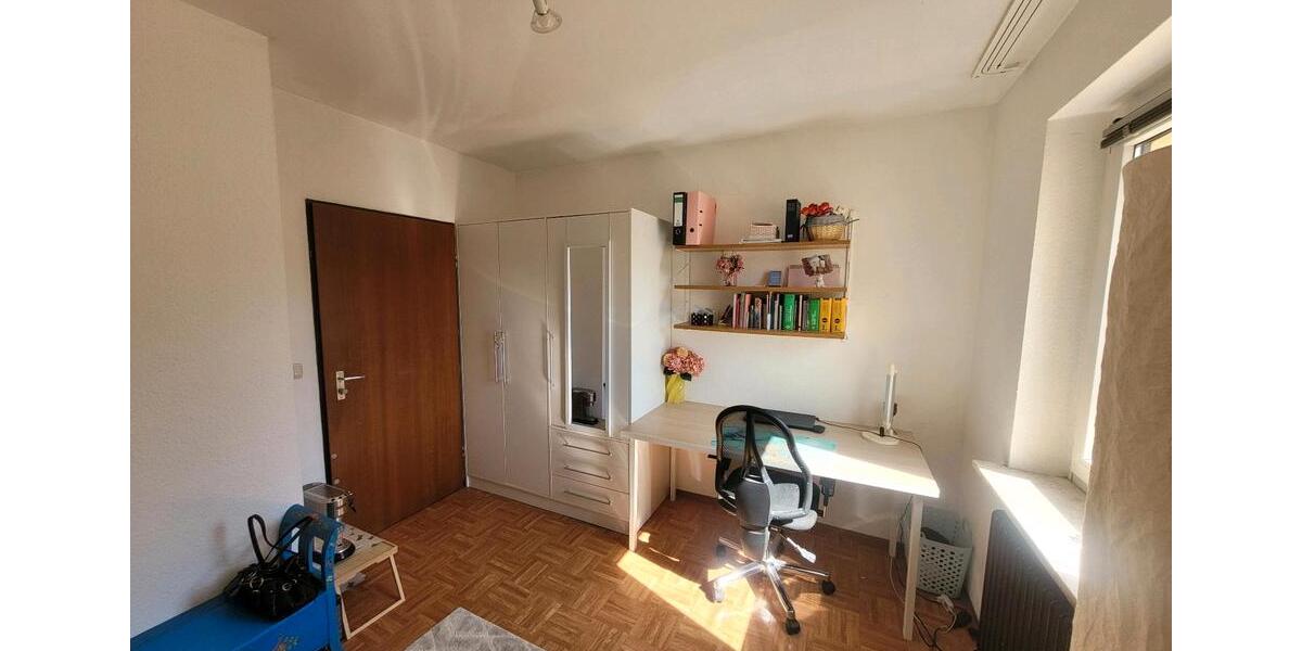 Wohnen auf Zeit Puschendorf - 11 Zimmer, 32 m&sup2;, 252&euro; | Angebot:26499952
