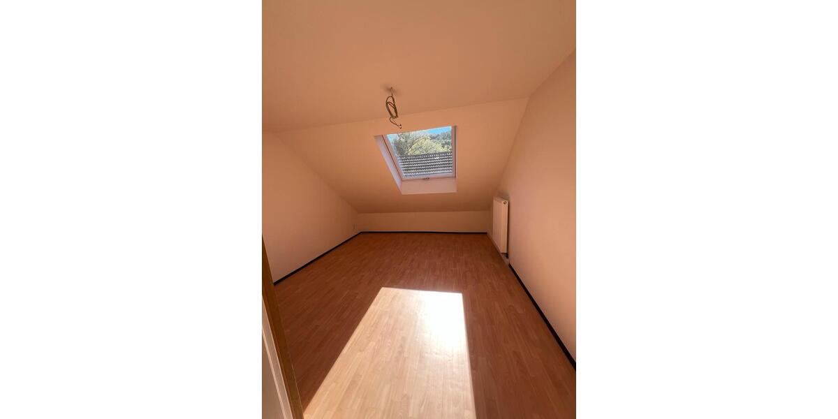 Dachgeschoßwohnung Kastl - 1 Zimmer, 60 m&sup2;, 572&euro; | Angebot:24100286