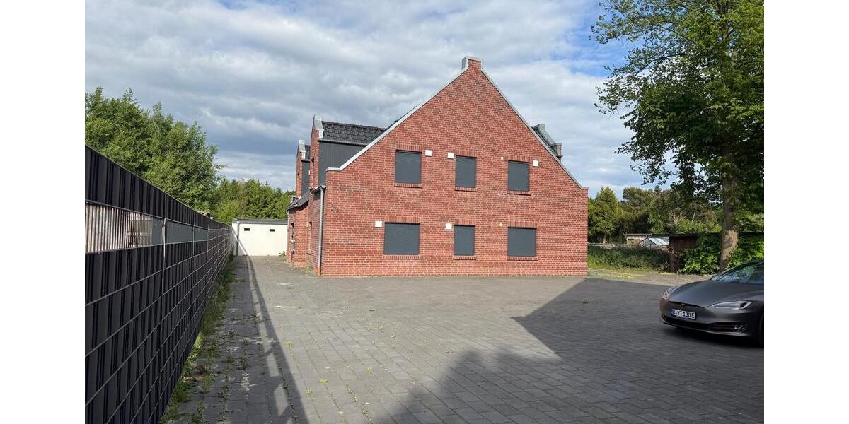 Dachgeschoßwohnung Papenburg - 3 Zimmer, 66 m&sup2;, 700&euro; | Angebot:26049034