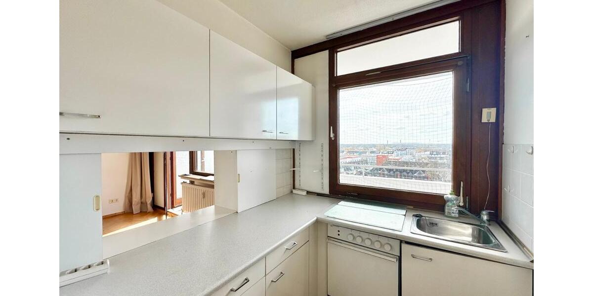 Möblierte 1-Zimmer-Wohnung mit großer Loggia in Frankfurt-Niederr 1 zimmer