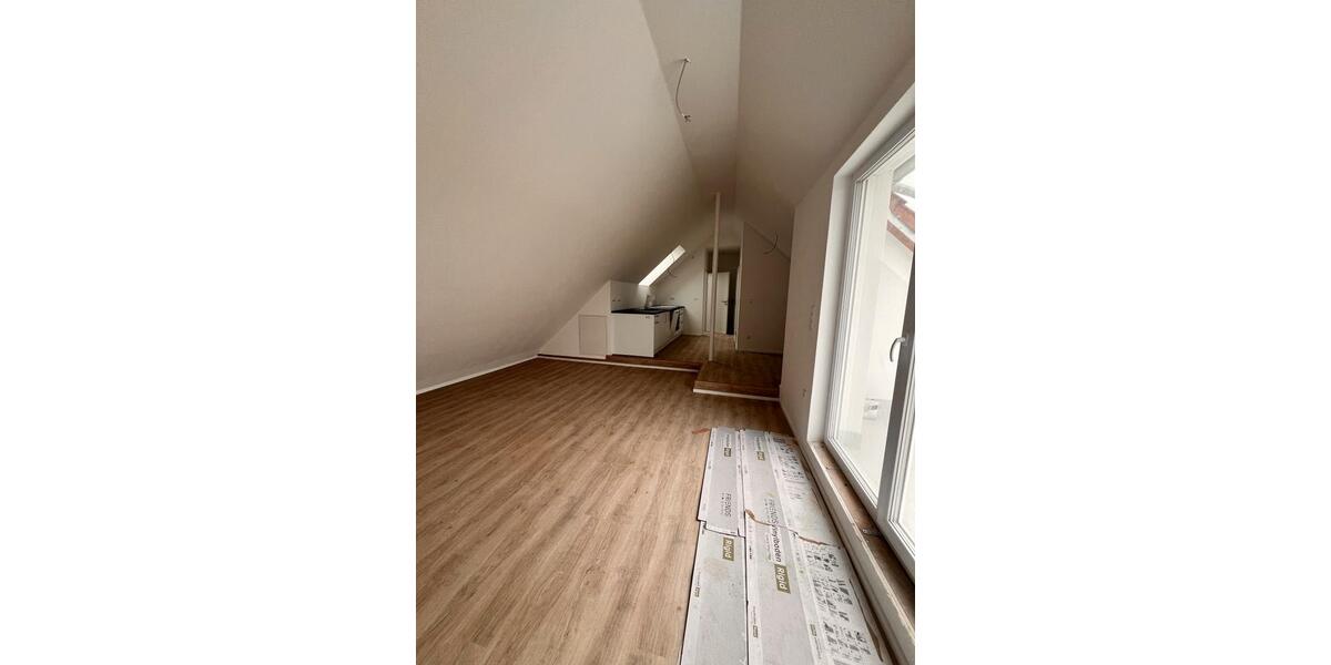 Dachgeschoßwohnung Rülzheim - 2 Zimmer, 52 m&sup2;, 660&euro; | Angebot:24738136
