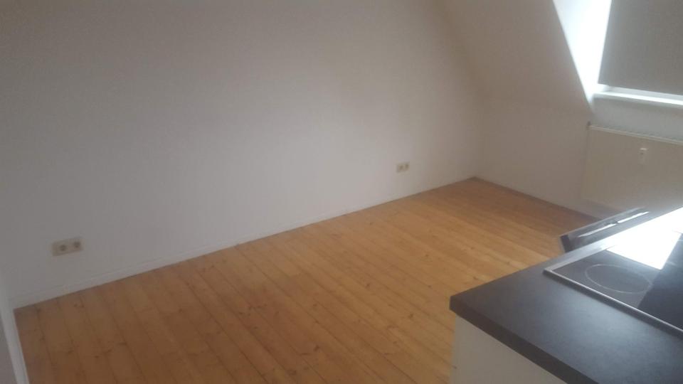Dachgeschoßwohnung Aschersleben - 1 Zimmer, 55 m&sup2;, 508&euro; | Angebot:25918654