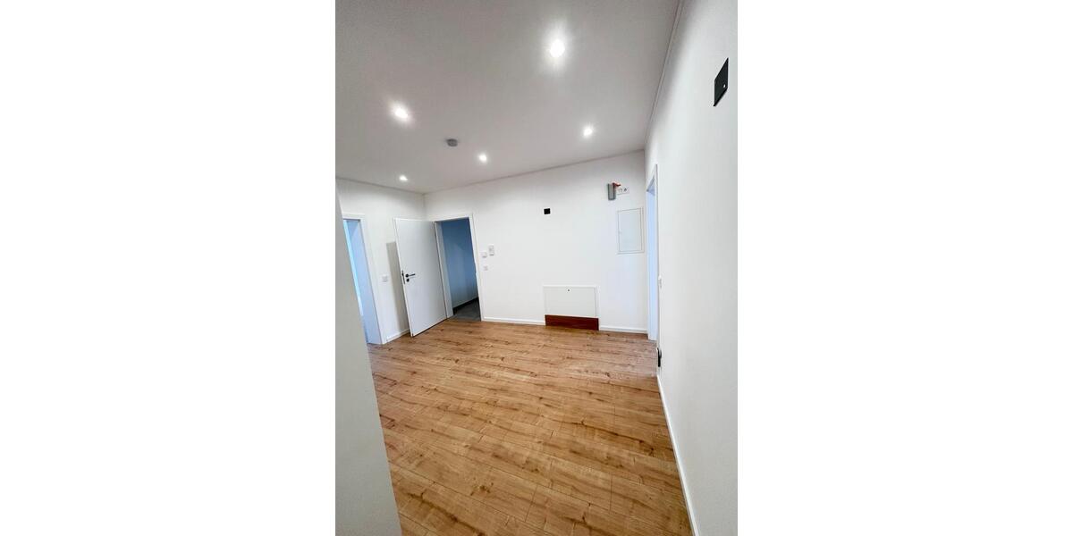 3-Zimmer Wohnung mit Loggia, 102 qm in Neuengeseke zu vermieten 3 zimmer