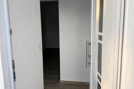 Renovierte Wohnung mit Garten & Garage in Hessisch Oldendorf 2 zimmer