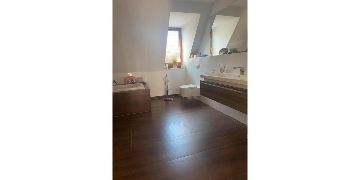 Einfamilienhaus Eutin - 5 Zimmer, 150 m&sup2;, 2.200&euro; | Angebot:26690548