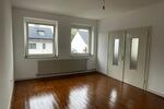 Etagenwohnung Moers - 3 Zimmer, 95 m&sup2;, 850&euro; | Angebot:25102255