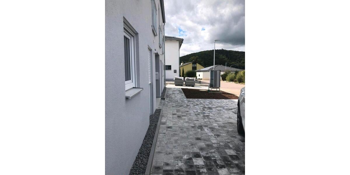 Doppelhaushälfte Kelheim - 5 Zimmer, 130 m&sup2;, 1.490&euro; | Angebot:26007666