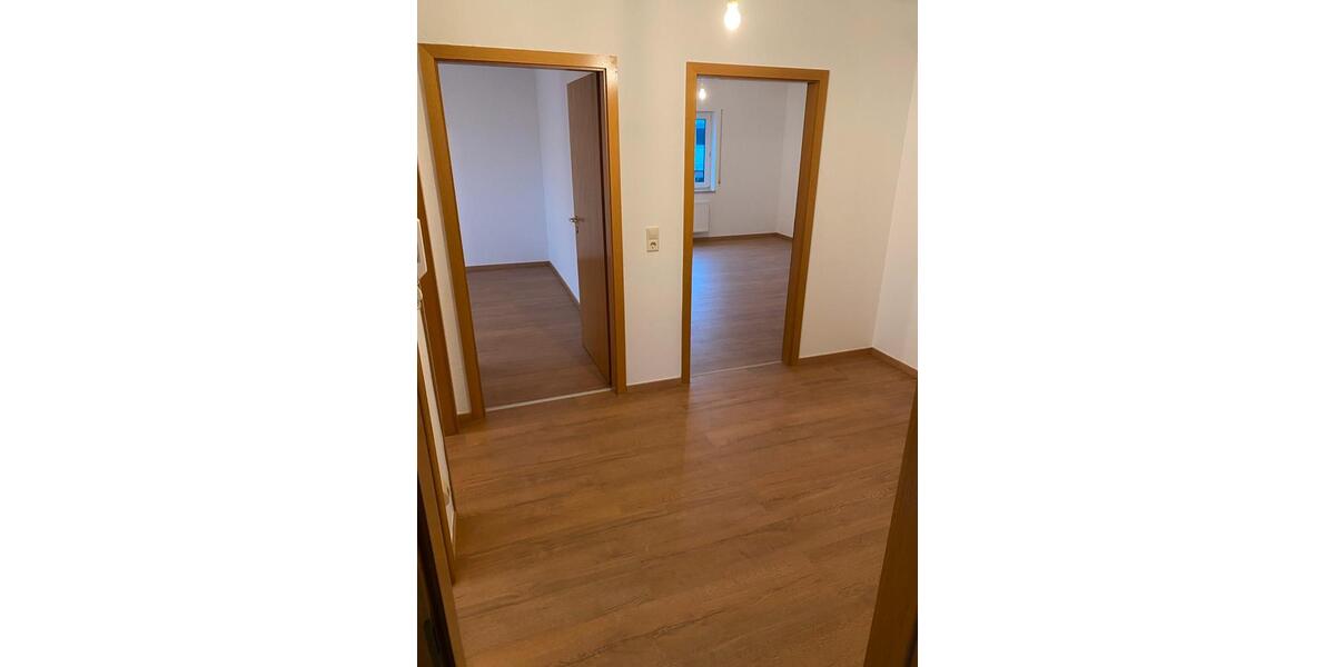Etagenwohnung Mosbach - 3 Zimmer, 77 m&sup2;, 843&euro; | Angebot:24857829