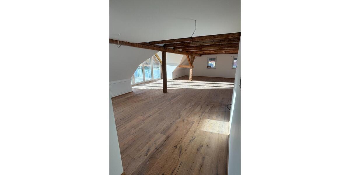 Maisonettenwohnung Neustadt an der Aisch - 2 Zimmer, 106 m&sup2;, 1.200&euro; | Angebot:24706593