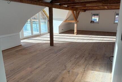 Wohnung Neustadt an der Aisch - 2 Zimmer, 106 m&sup2;, 1.200&euro; | Angebot:24706593