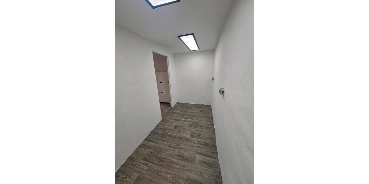 Etagenwohnung Calbe (Saale) - 3 Zimmer, 65 m&sup2;, 400&euro; | Angebot:26338496