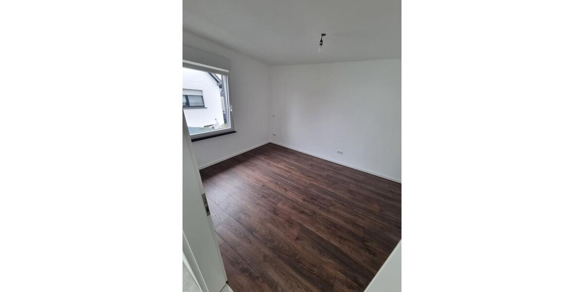 Etagenwohnung Lindlar - 3 Zimmer, 68 m&sup2;, 950&euro; | Angebot:26639573
