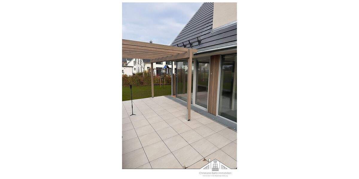 Doppelhaushälfte Wismar Wendorf - 5 Zimmer, 160 m&sup2;, 2.150&euro; | Angebot:25660957