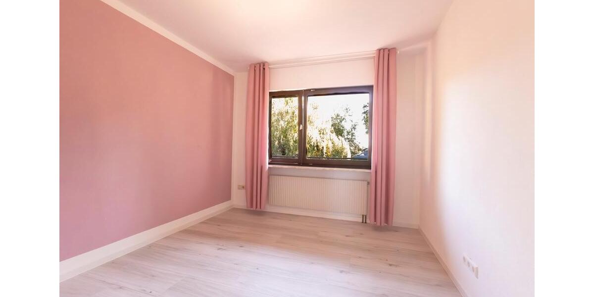 4-Zimmer Wohngemeinschaft in der Hachelallee 4 zimmer