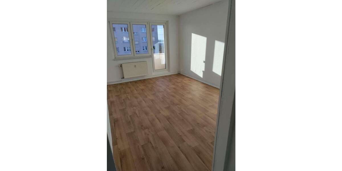 Etagenwohnung Mücheln - 3 Zimmer, 59 m&sup2;, 220&euro; | Angebot:26100131