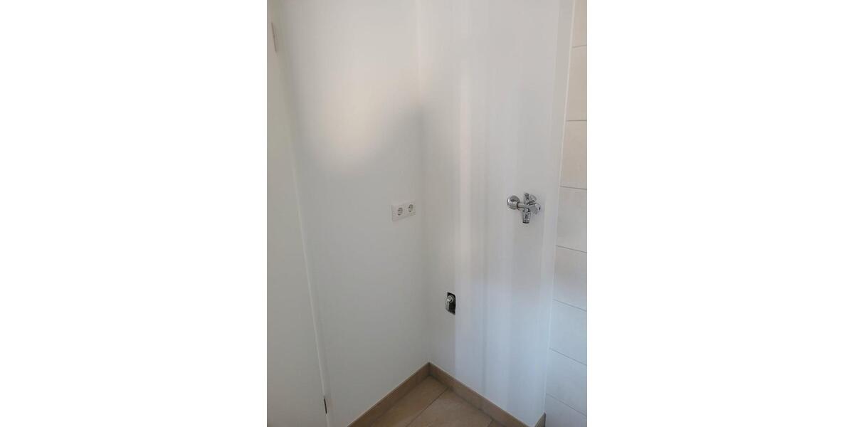 Etagenwohnung Buch am Erlbach - 2 Zimmer, 71 m&sup2;, 750&euro; | Angebot:26022258