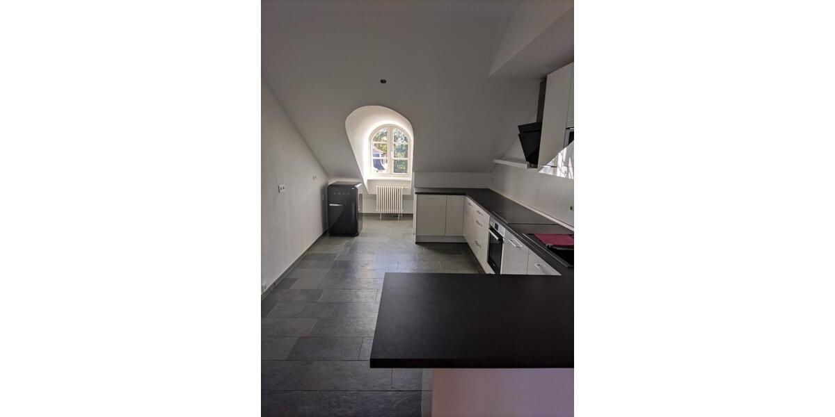 Dachgeschoßwohnung Offenbach am Main Bürgel - 2 Zimmer, 70 m&sup2;, 1.050&euro; | Angebot:25230529