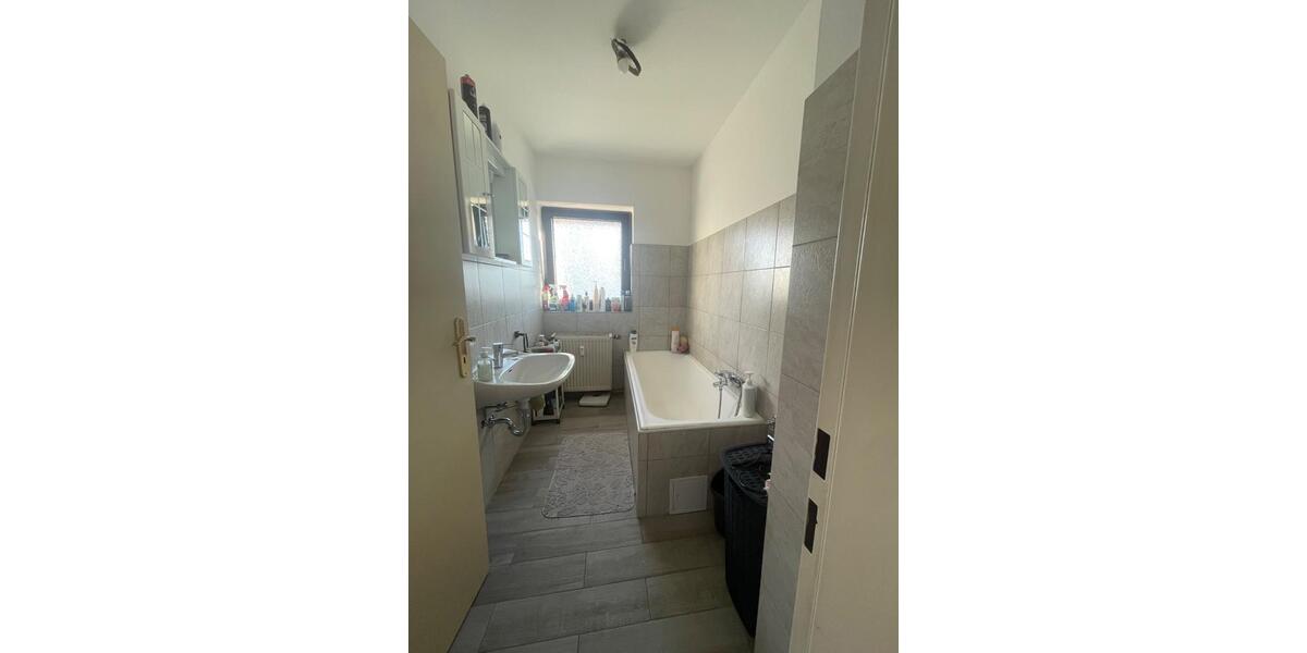 Dachgeschoßwohnung Leutershausen - 3.5 Zimmer, 85 m&sup2;, 700&euro; | Angebot:26019918