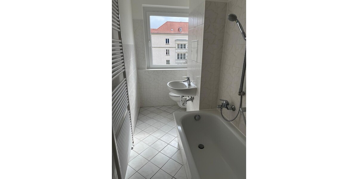 2-Zimmer-Wohnung in Johannstadt im 4. OG - Etagenwohnung Dresden Pirnaische Vorstadt | Angebot:26120097