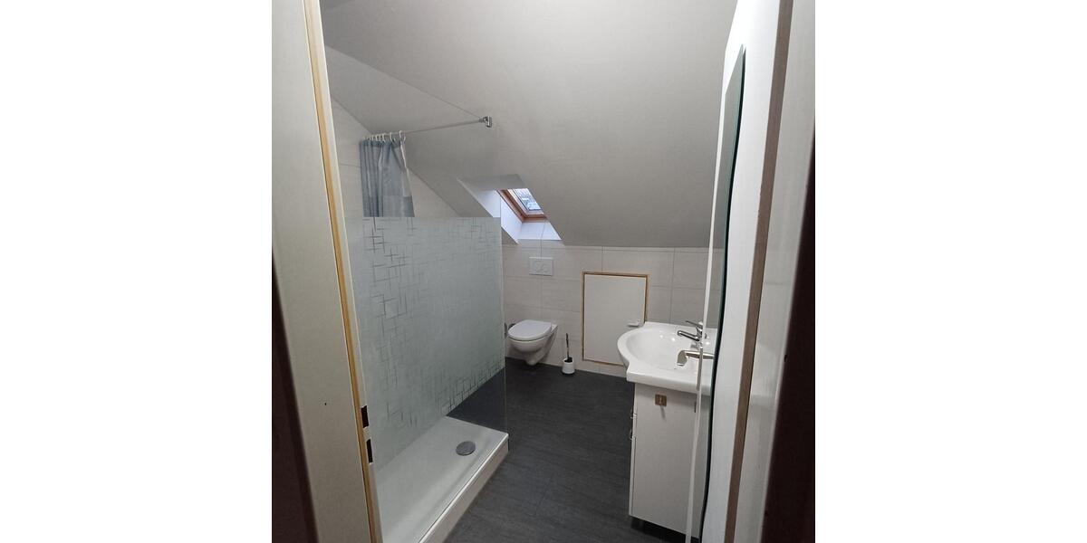 Dachgeschoßwohnung Ansbach - 3 Zimmer, 75 m&sup2;, 755&euro; | Angebot:24126227