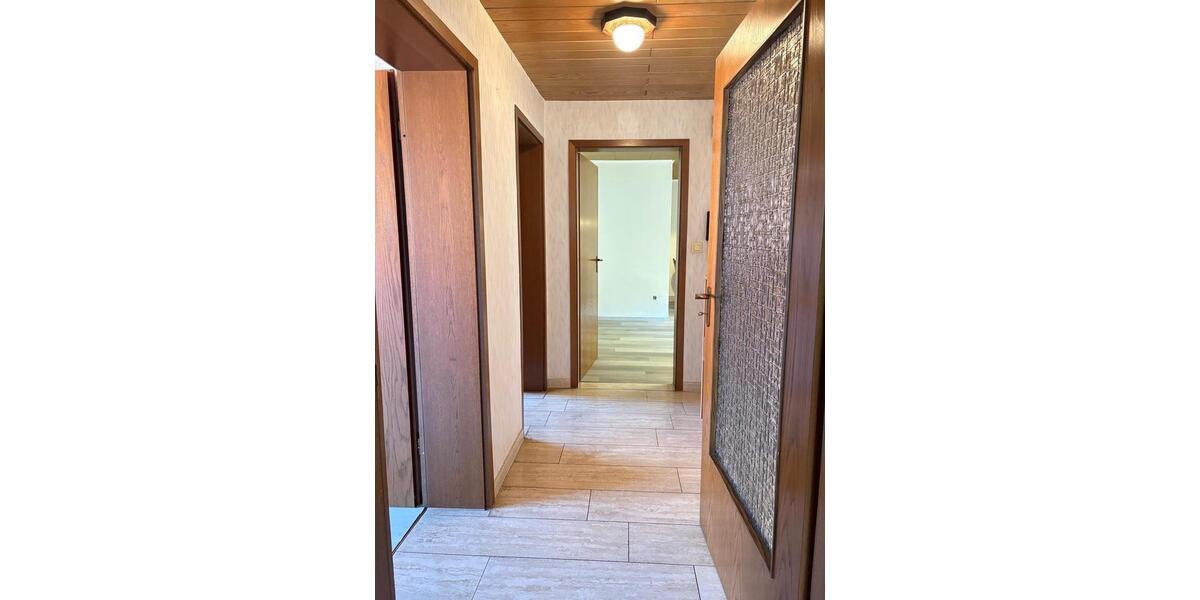 Etagenwohnung Billigheim - 3.5 Zimmer, 86 m&sup2;, 790&euro; | Angebot:23849095