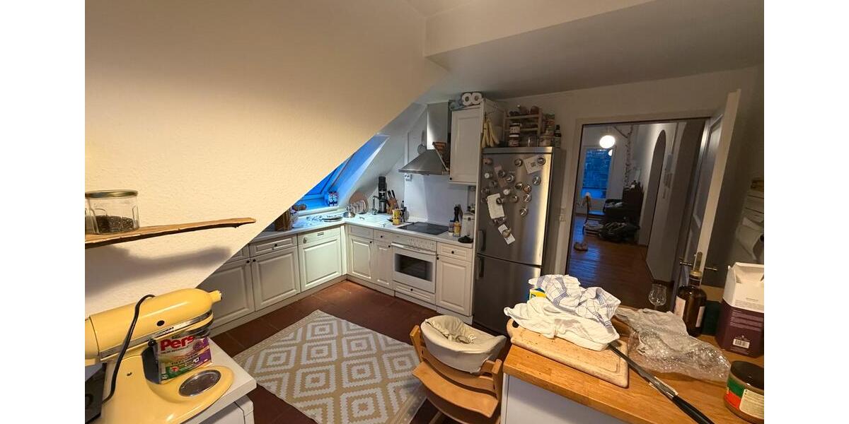 Dachgeschoßwohnung Frankfurt am Main Bockenheim - 3.5 Zimmer, 100 m&sup2;, 1.900&euro; | Angebot:25055628