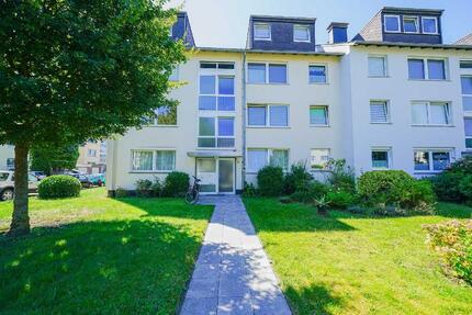2-Zimmer-Wohnung mit Balkon in zentraler Lage von Ratingen-Ost zimmer
