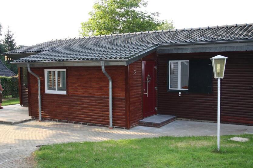 Blockhaus für Feriengäste und Monteure mit Glasfaseranschluss