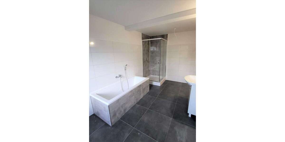 Etagenwohnung Zwenkau - 3 Zimmer, 78 m&sup2;, 700&euro; | Angebot:25915299