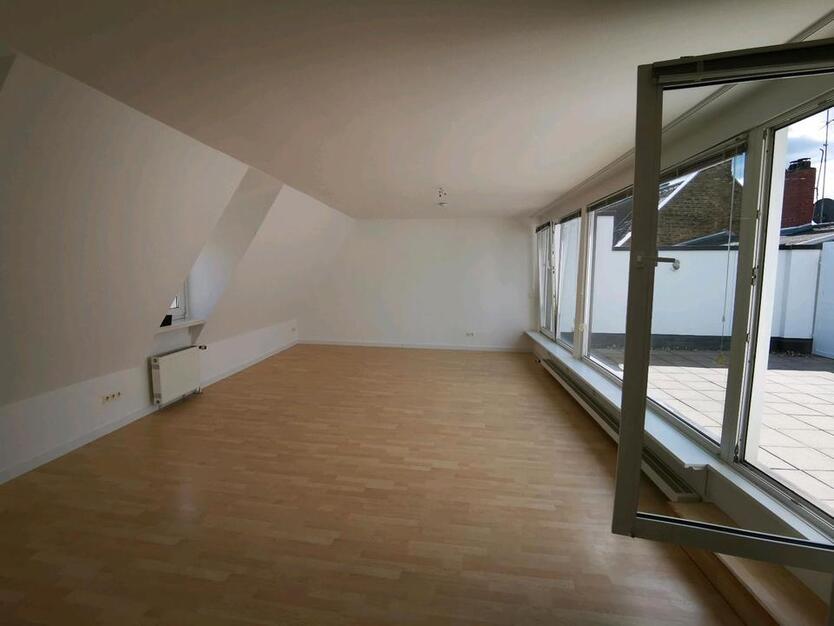 56qm Wohnung, 1 Zi, Küche, Bad, Terrasse, Keller, Wiesbaden zimmer
