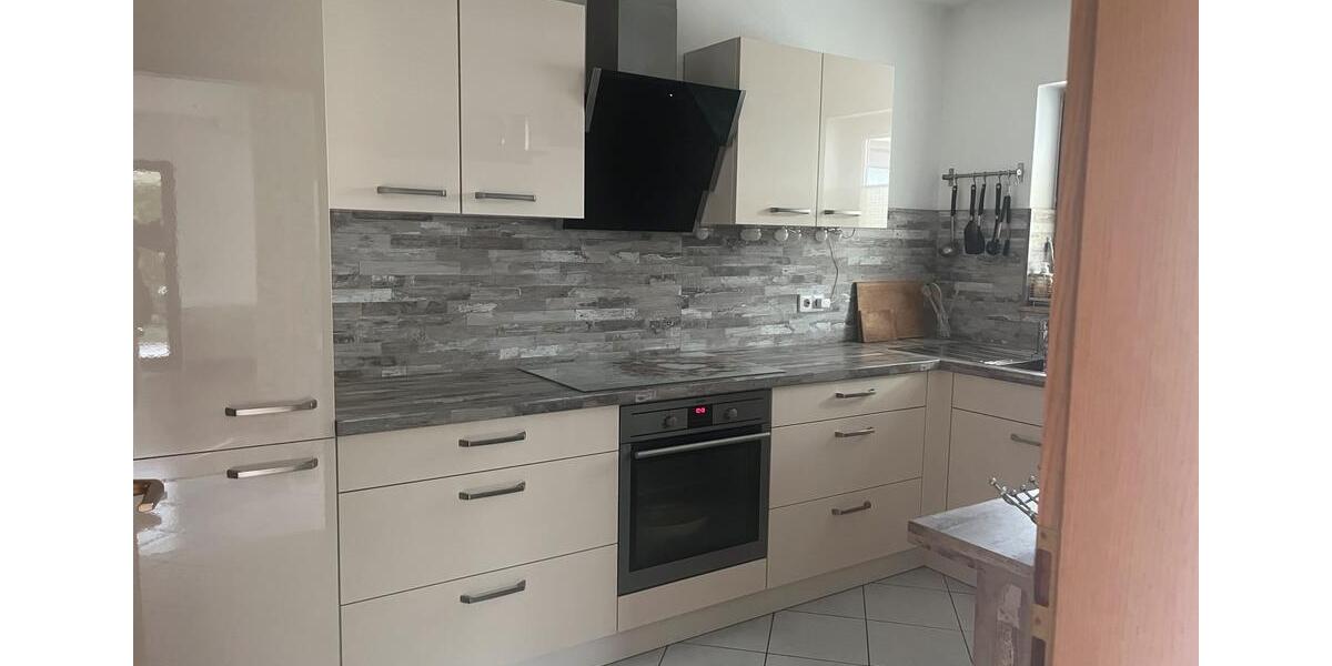 Wohnen auf Zeit Sinsheim - 3 Zimmer, 91 m&sup2;, 1.400&euro; | Angebot:24787689