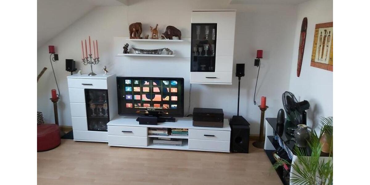 Dachgeschoßwohnung Altenburg - 2 Zimmer, 56 m&sup2;, 345&euro; | Angebot:26143763