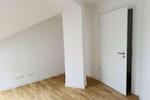 Dachgeschoßwohnung Zwickau - 3 Zimmer, 127 m&sup2;, 1.019&euro; | Angebot:25988403