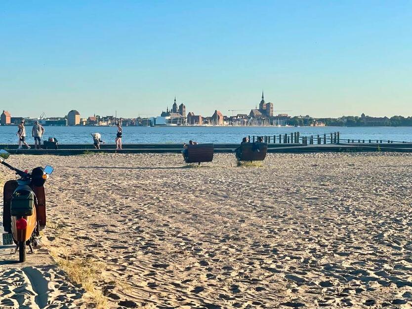 3 Zi. FeWo mit Seeblick u. der Skyline von Stralsund - Wohnen auf Zeit