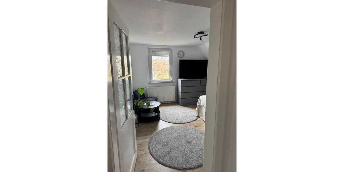 Dachgeschoßwohnung Schweinfurt Gartenstadt - 3 Zimmer, 63 m&sup2;, 870&euro; | Angebot:25725525