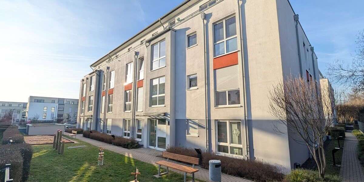 Etagenwohnung Bergisch Gladbach Gronau - 3 Zimmer, 96 m&sup2;, 1.268&euro; | Angebot:24977738