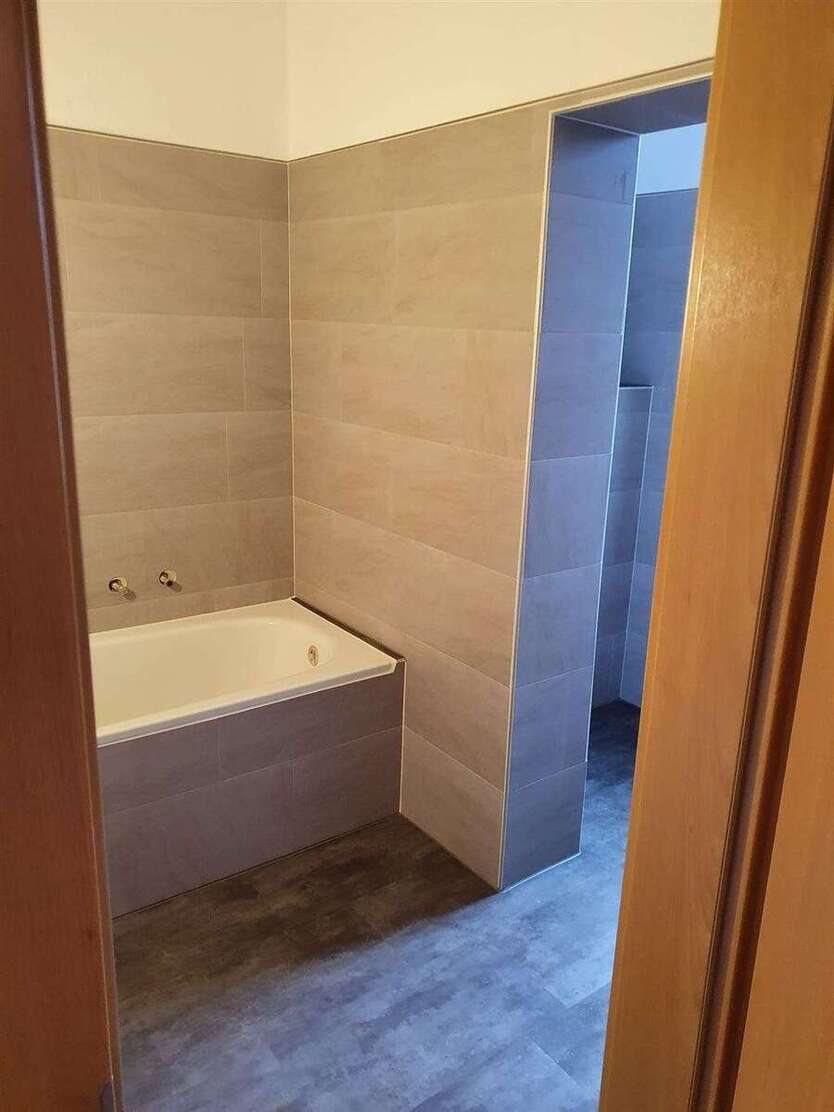 neu sanierte, moderne 2 Zi.-Wohnung 2 zimmer