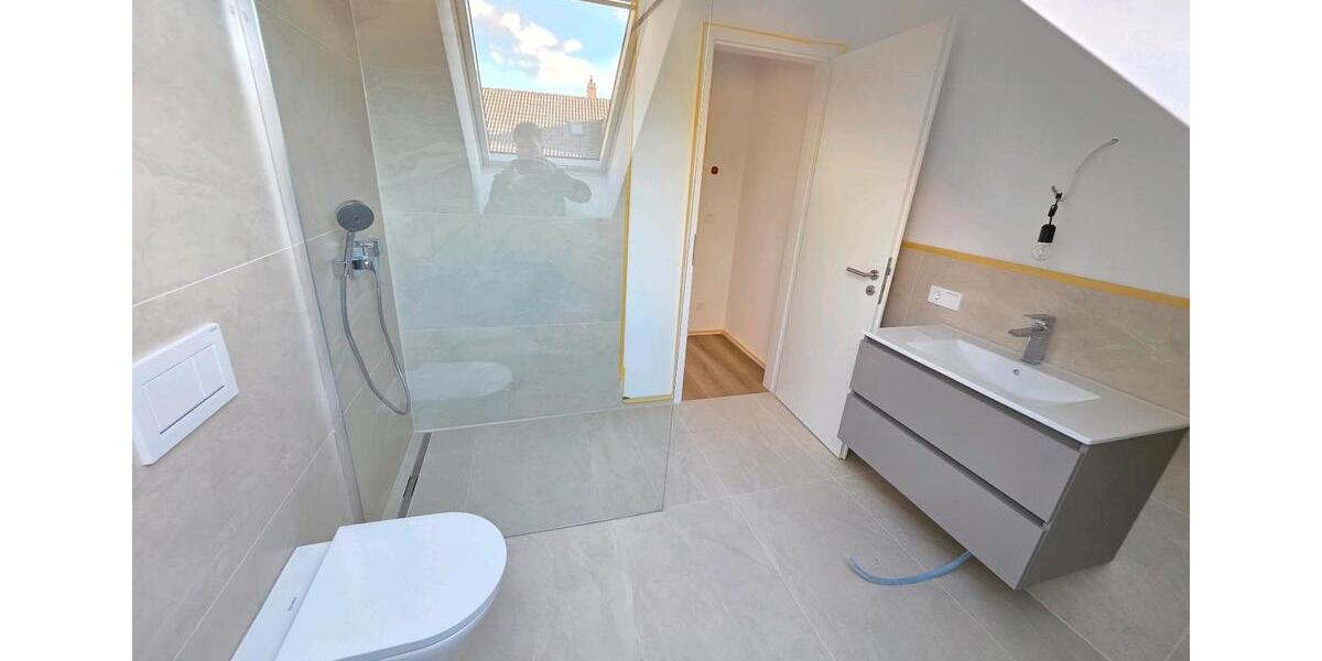 Neubau! Luxuriöses Haus mit Küche zu vermieten! Erstbezug! 5 zimmer