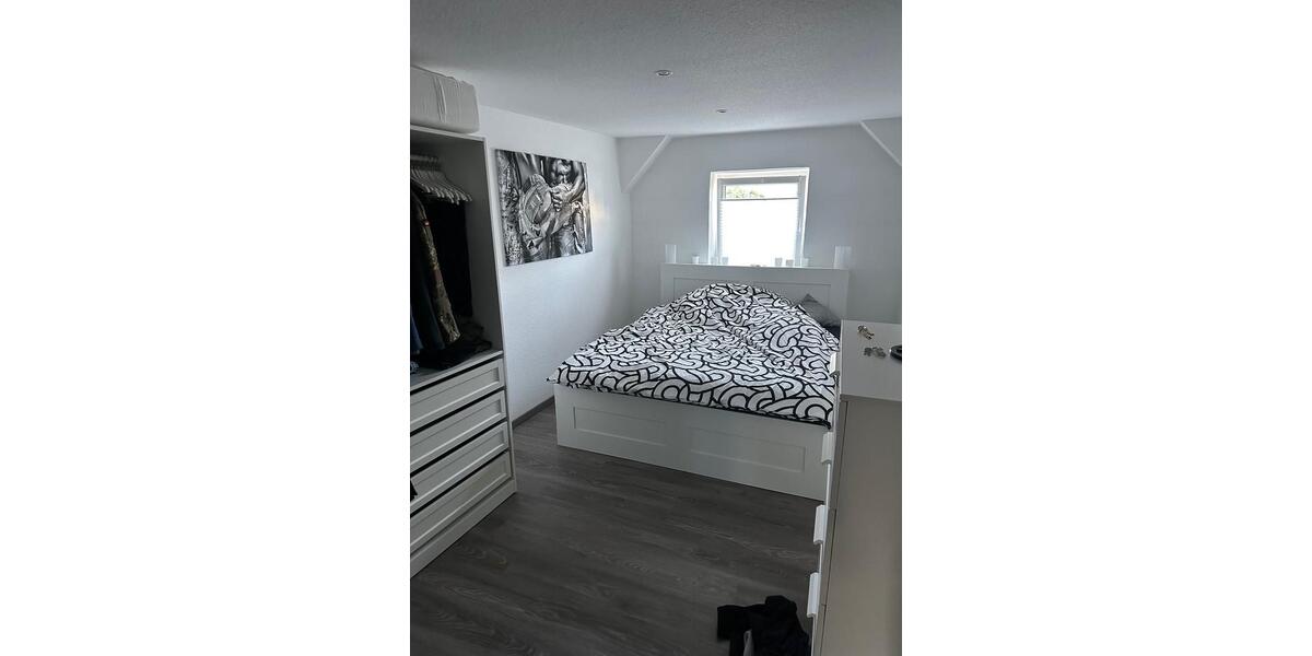 Etagenwohnung Schortens - 2 Zimmer, 70 m&sup2;, 700&euro; | Angebot:25928040