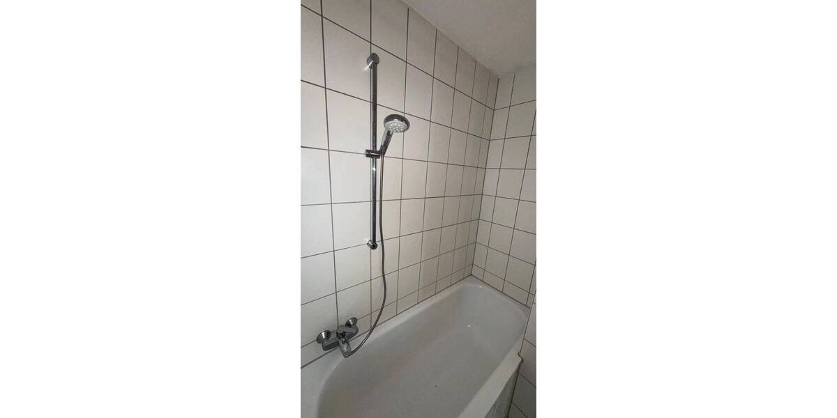 2 ZKB mit Wanne, Nähe HTW, Gersweiler Str. 2Ecke Goebenstraße, 66117 Saarbrücken 2 zimmer