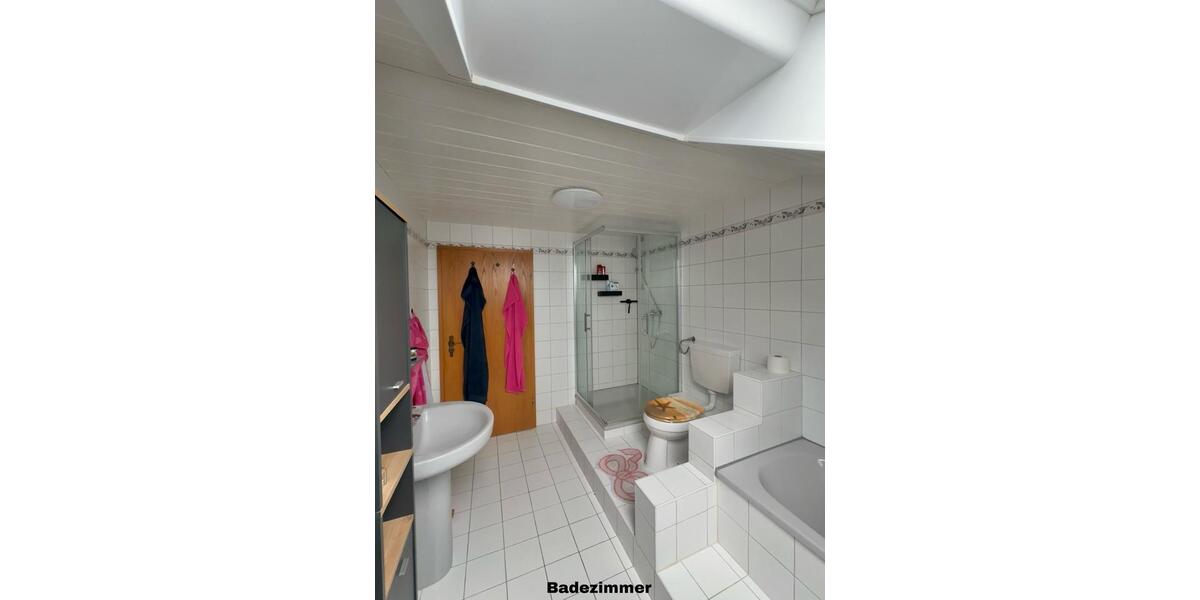 Dachgeschoßwohnung Steinwiesen - 3 Zimmer, 85 m&sup2;, 720&euro; | Angebot:24829119