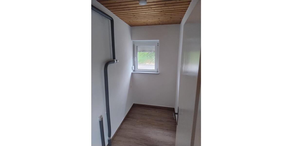 Einfamilienhaus Dettelbach - 7 Zimmer, 120 m&sup2;, 1.100&euro; | Angebot:26227861