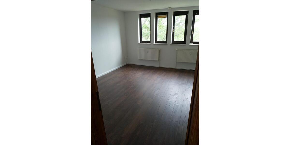 Etagenwohnung Gardelegen - 3 Zimmer, 98 m&sup2;, 610&euro; | Angebot:26497653